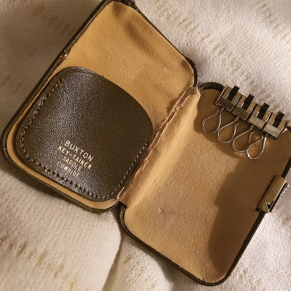 Vintage key fob. - Picture 4 of 5